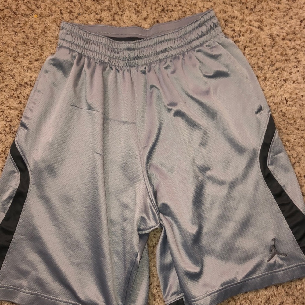 grey jordan shorts